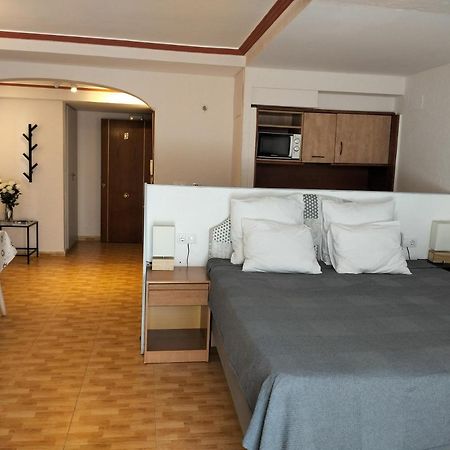 Unique Apartahotel 2-1 Torrevieja Kültér fotó